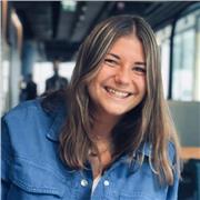 Je donne des cours particuliers à des élèves de tout âge, de préférence primaire et collège. Tout en m'adaptant aux besoins et aux méthodes de chacun.
